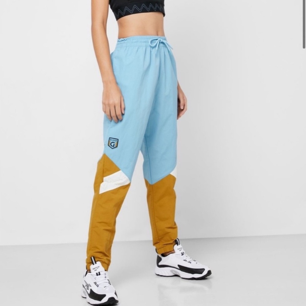 Gigi Hadid x Reebok Windbreaker Track Pants Size Small
